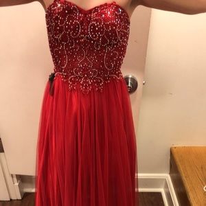red prom dress